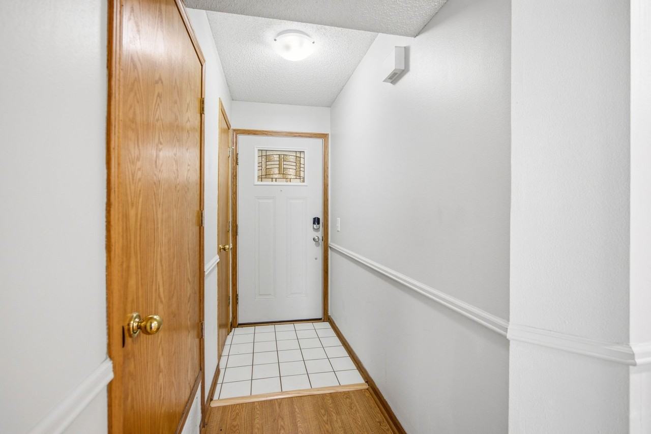 401 Se Lowell Dr #4 - Photo 7 of 50