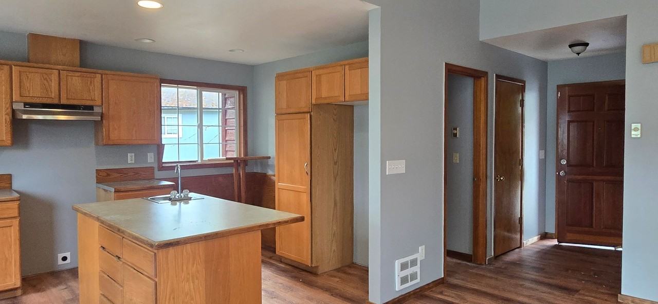 11 E Eld Pl - Photo 5 of 18
