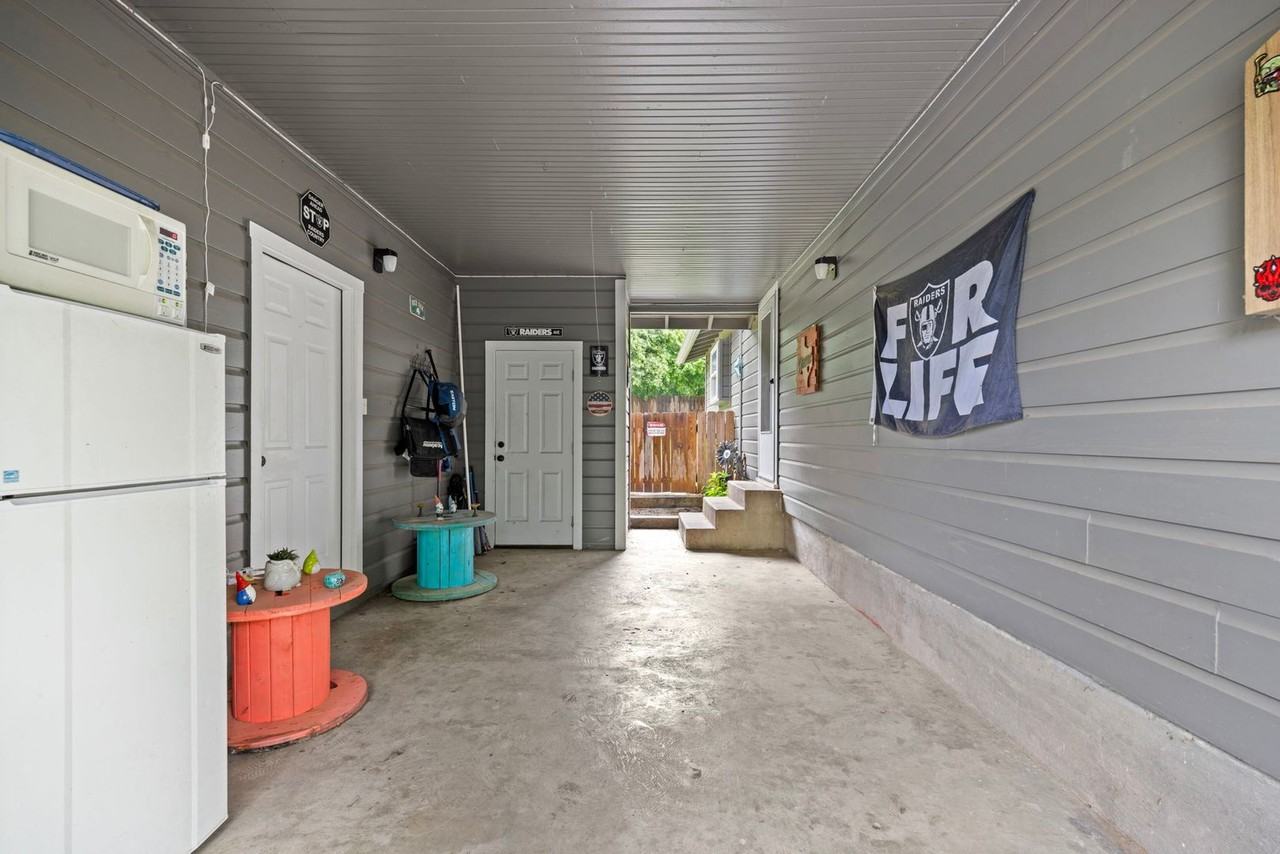 70 Sue Ann Dr - Photo 6 of 27