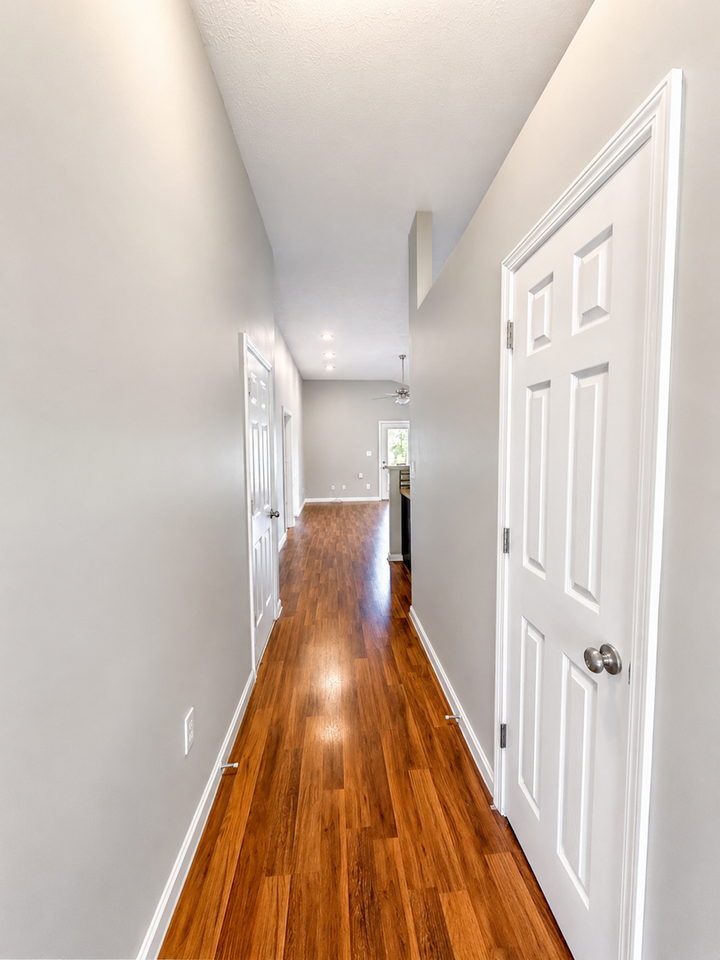 10417 Leven Blvd - Photo 2 of 25