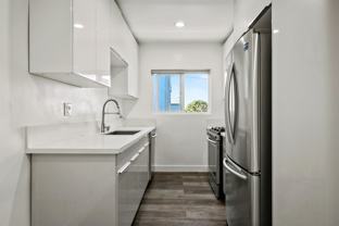 1333 West 36th Place #6 - Photo 1 of 1