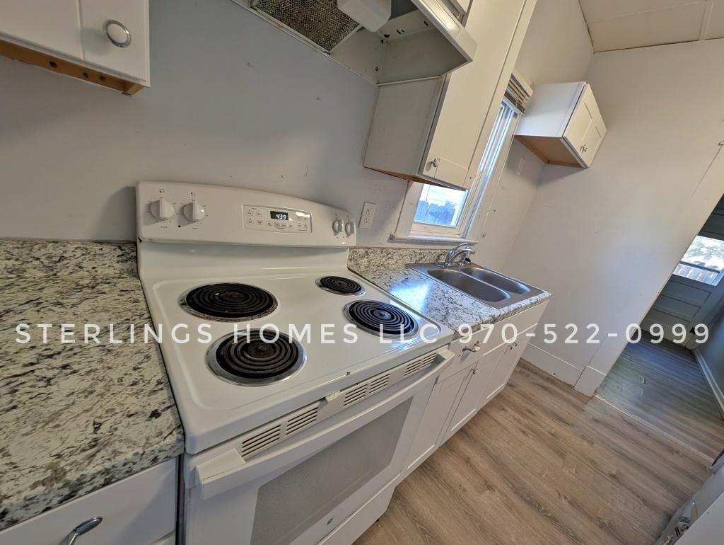 531 S 6th Ave - Photo 5 of 8