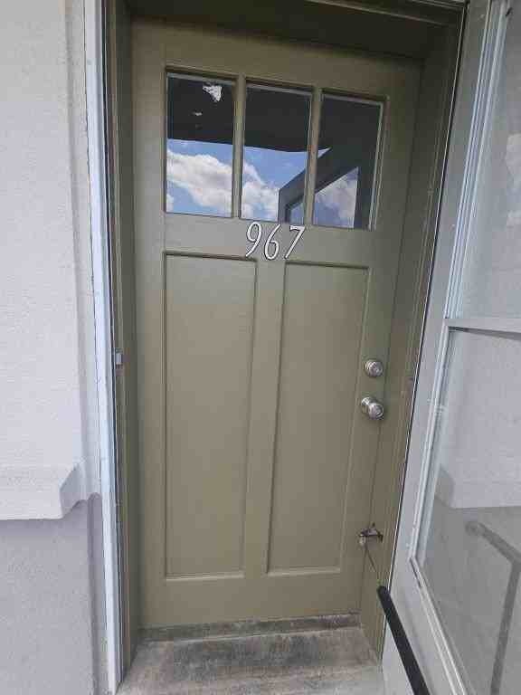 967 E Maple St - Photo 2 of 27