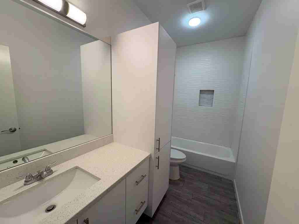 2607 E Hackberry Ave - Photo 4 of 7