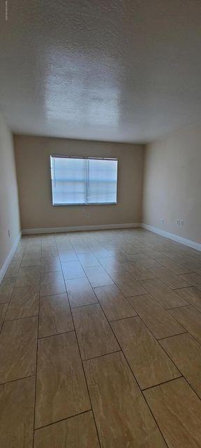 112 Ulster Ct - Photo 3 of 8