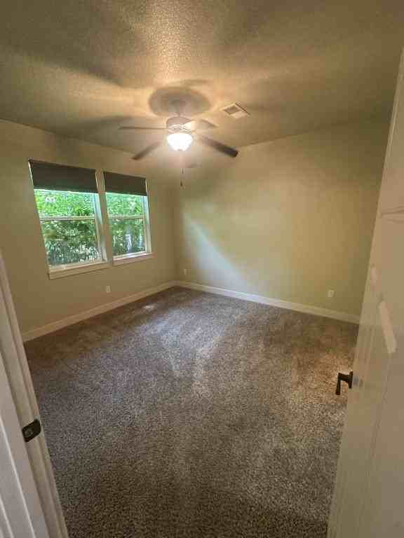 2122 Sandbur Dr - Photo 5 of 13