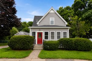 featured image of 164 Warren Ave