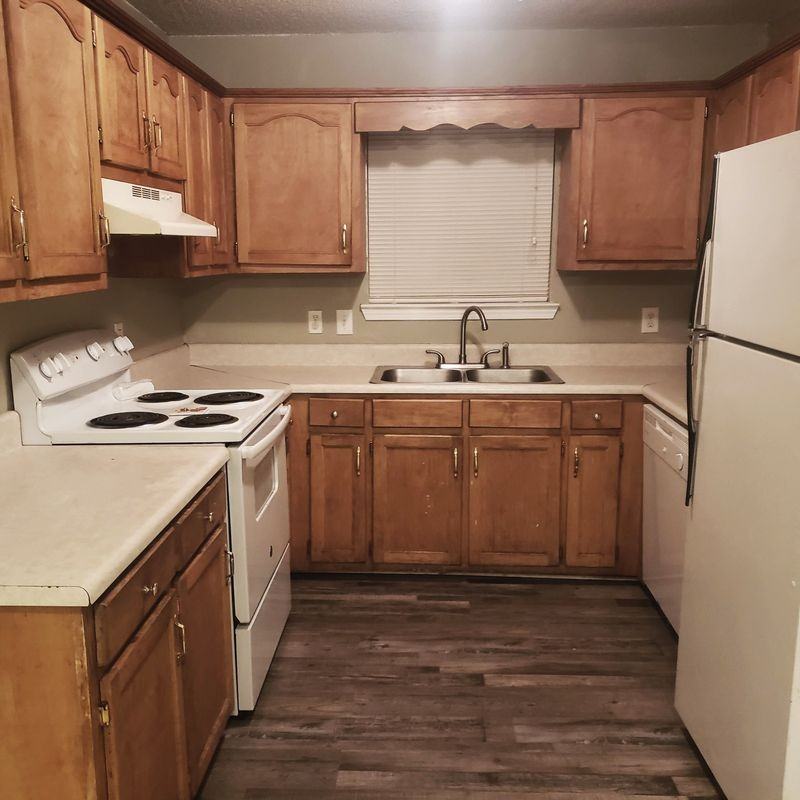 244 N Henderson Bend Rd Nw - Photo 2 of 4
