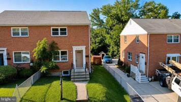 featured image of 6212 Carters Ln