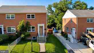 6212 Carters Ln - Photo 1 of 1