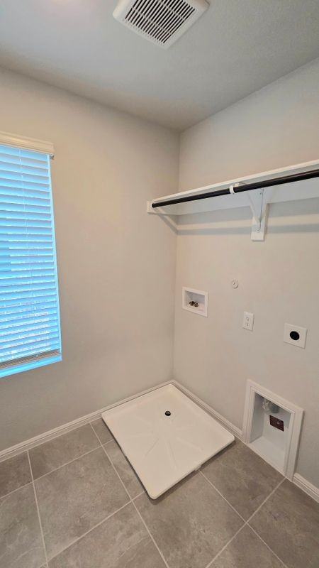 920 Santa Lucia Dr - Photo 6 of 26