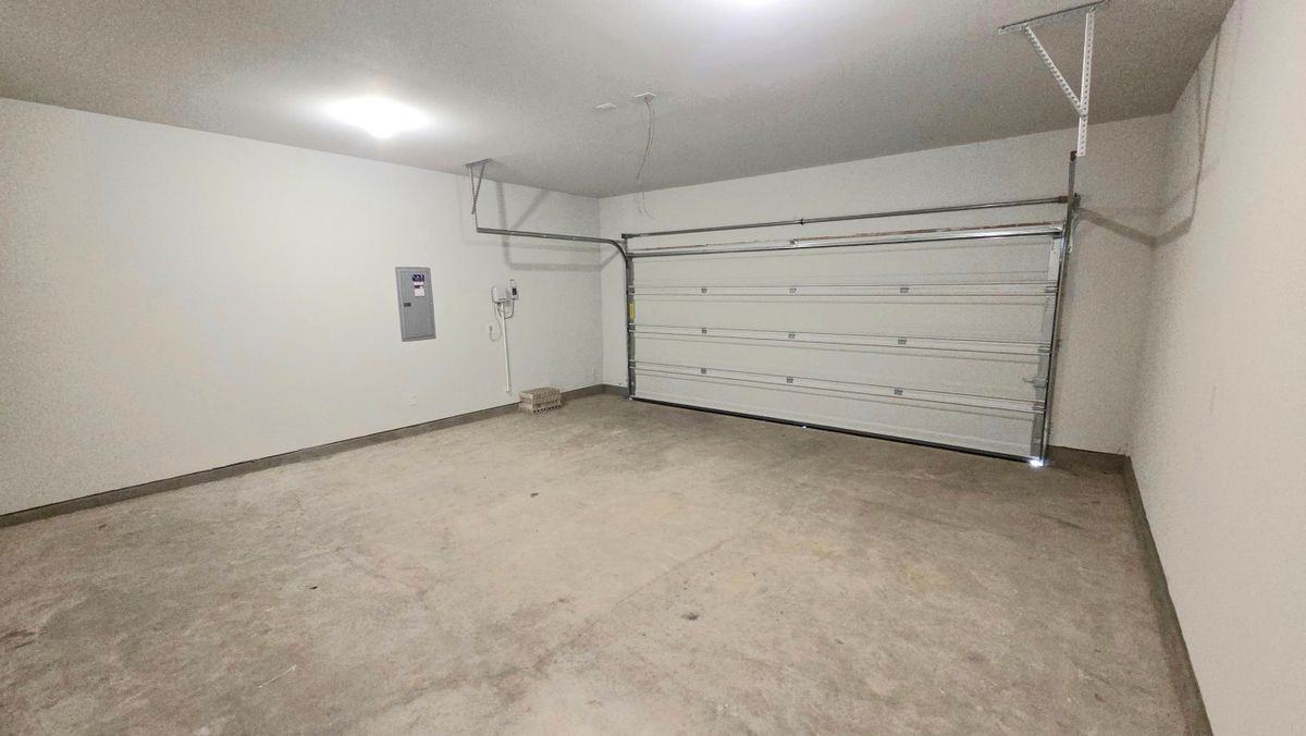 920 Santa Lucia Dr - Photo 7 of 26