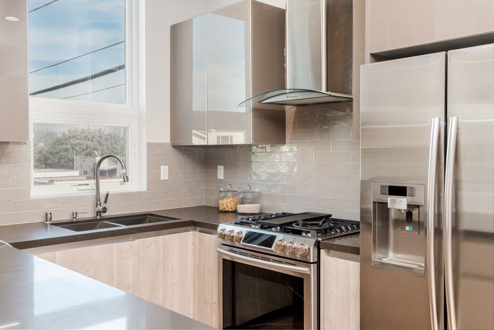 6072 Pickford St - Photo 5 of 20