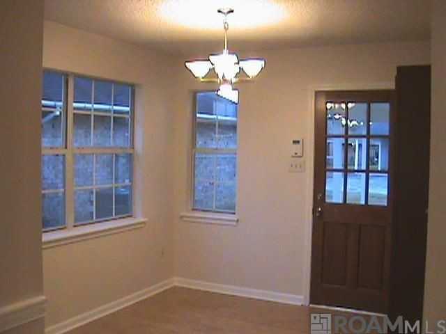 3821 Byrd Dr - Photo 4 of 7