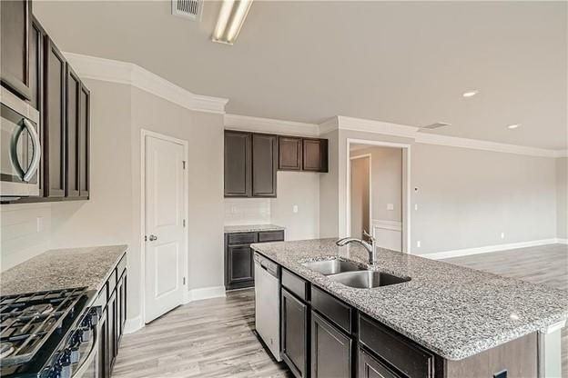 6811 Lancaster Xing - Photo 5 of 23