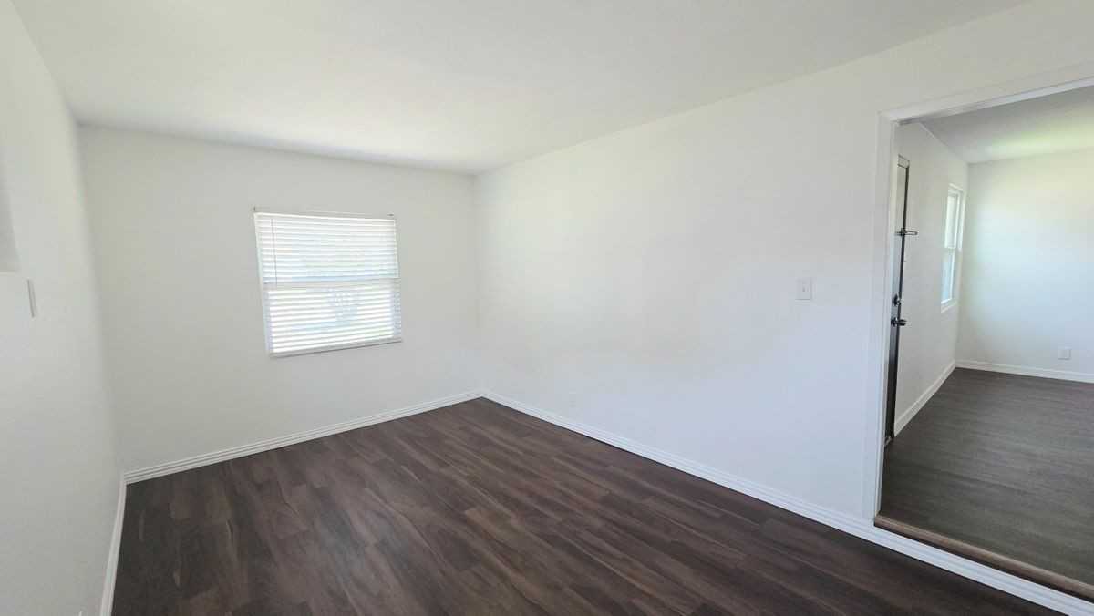 2616 Marbella Ln - Photo 5 of 15