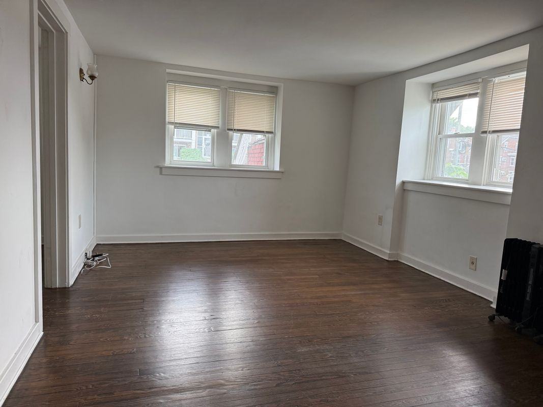502 Church St - Photo 3 of 8