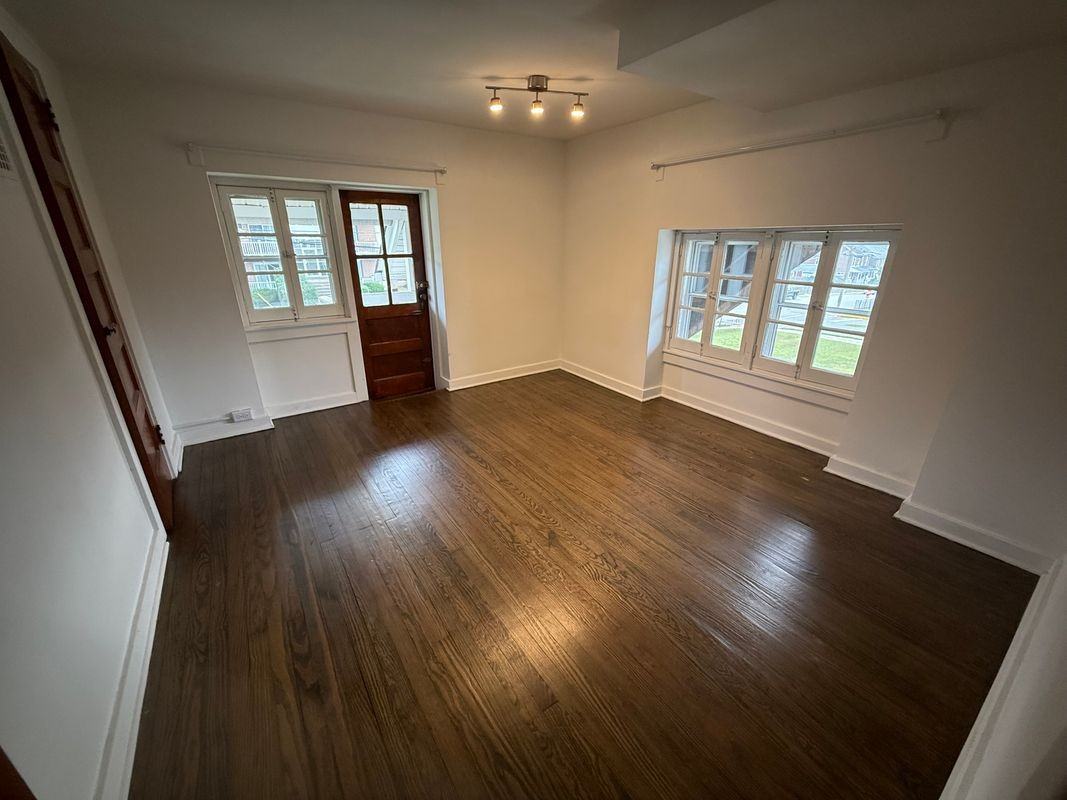 502 Church St - Photo 7 of 8