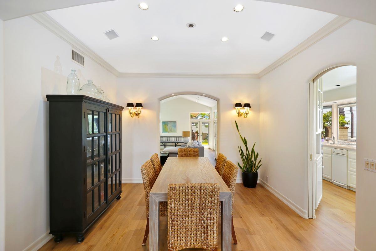 308 Orchid Ave - Photo 3 of 14
