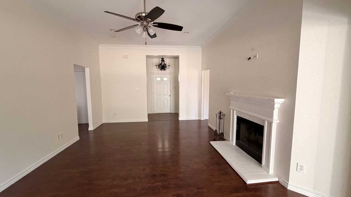 6708 Basswood Dr - Photo 3 of 14