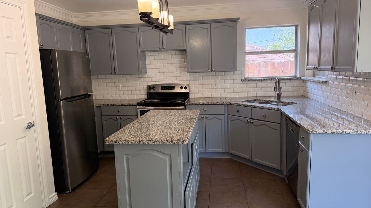 6708 Basswood Dr - Photo 4 of 14