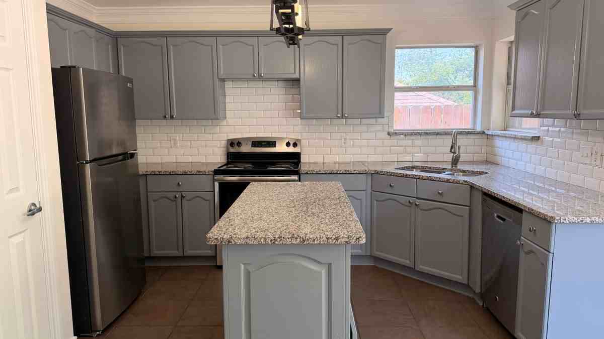 6708 Basswood Dr - Photo 7 of 14