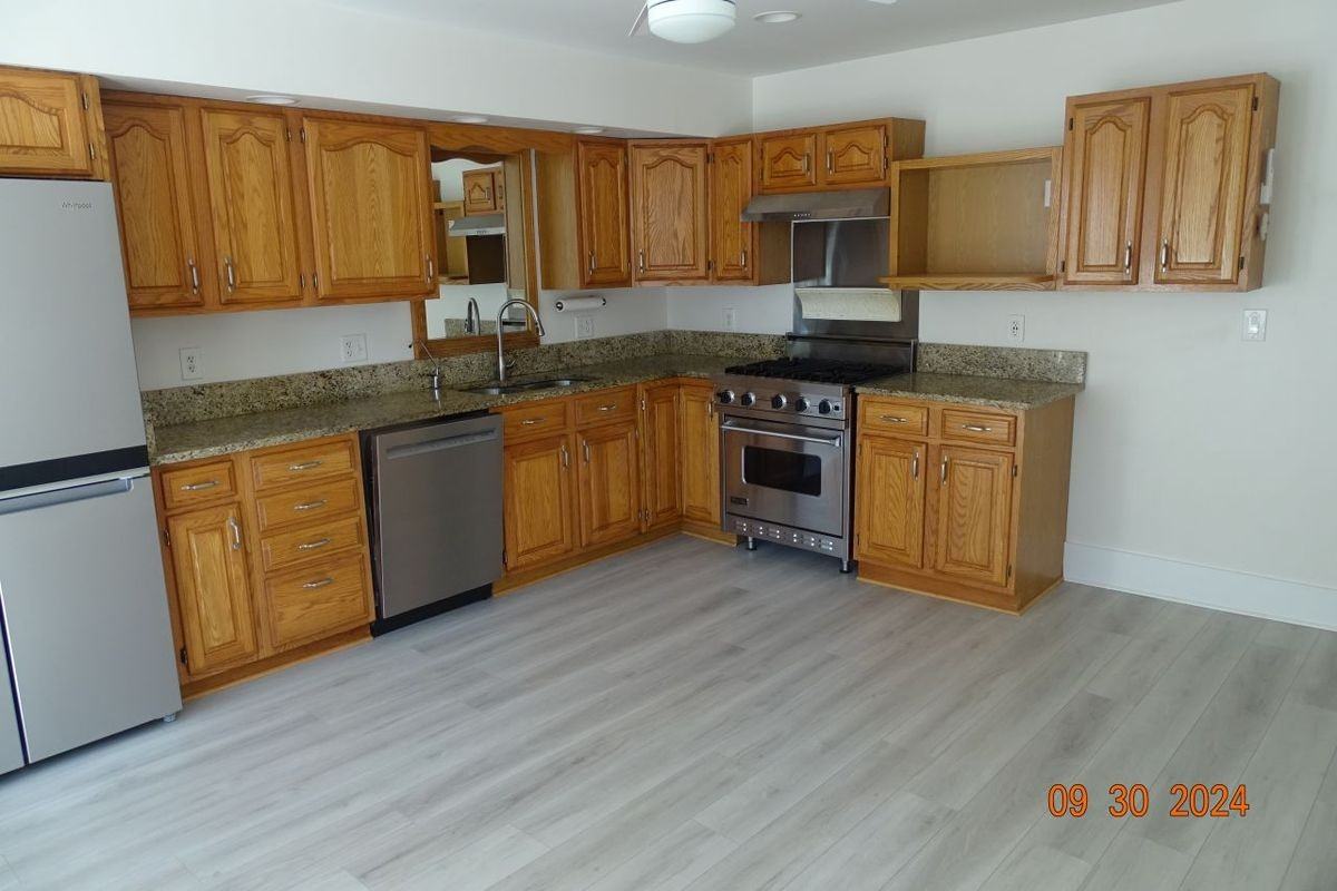 14 York St - Photo 2 of 26