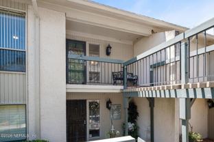 8012 Hollyridge Rd ##17u - Photo 1 of 1