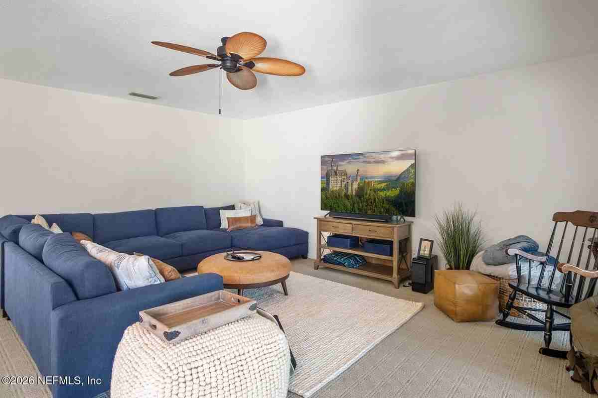 8012 Hollyridge Rd ##17u - Photo 7 of 22
