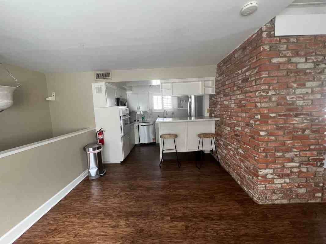 111 19th St - Photo 2 of 26