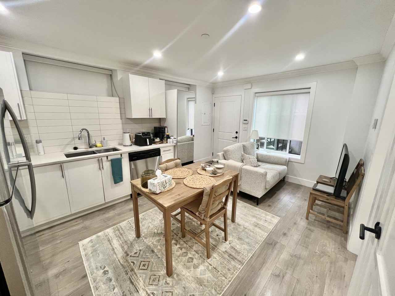 28 East 54th Avenue - Photo 2 of 11