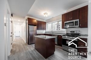 featured image of 1014 N Hamlin Ave #2
