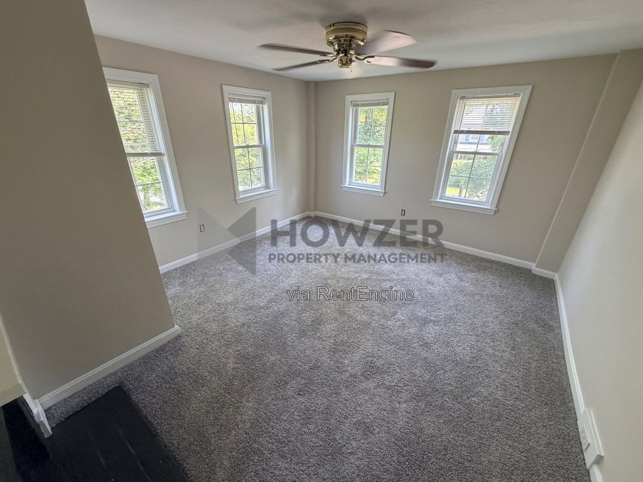 1019 Main St #A - Photo 5 of 6