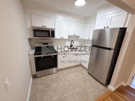 1019 Main St #C - Photo 1 of 1