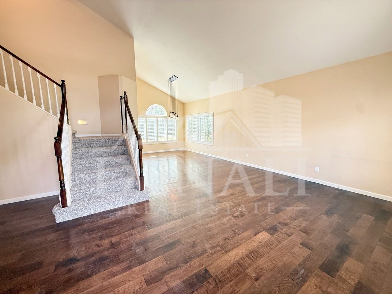 19413 N 37th Way - Photo 3 of 34