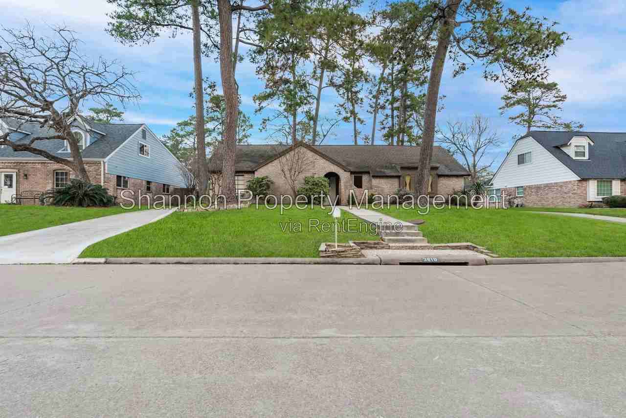 3810 Glenheather Dr - Photo 2 of 32