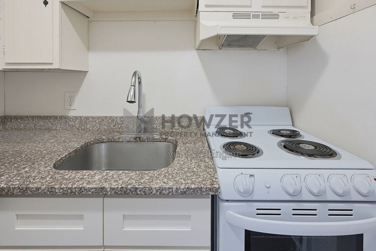 116 Clark St #1 - Photo 5 of 17