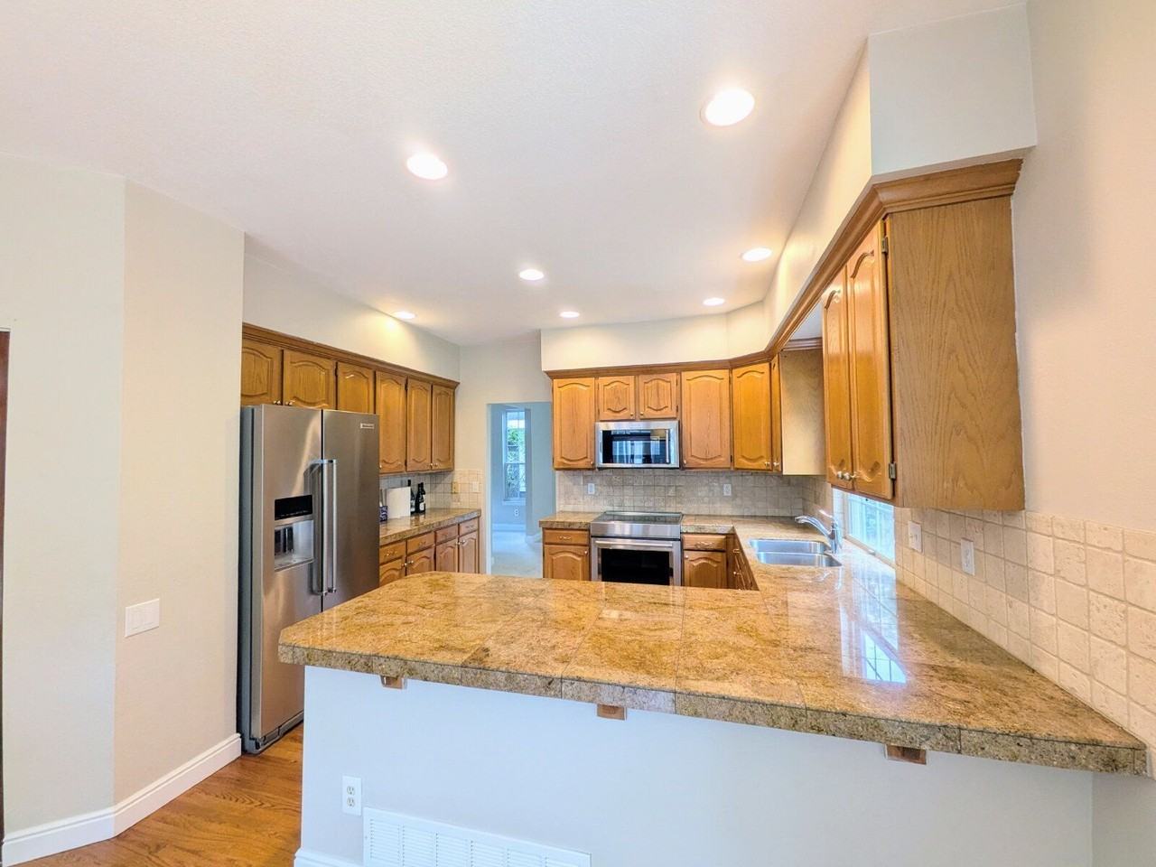 7467 Exeter Pl - Photo 7 of 30