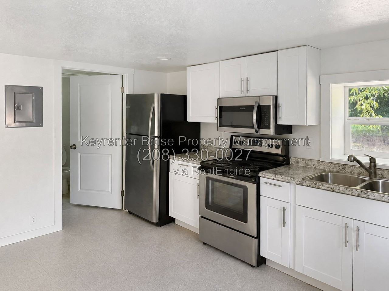 611 20th Ave S - Photo 2 of 11