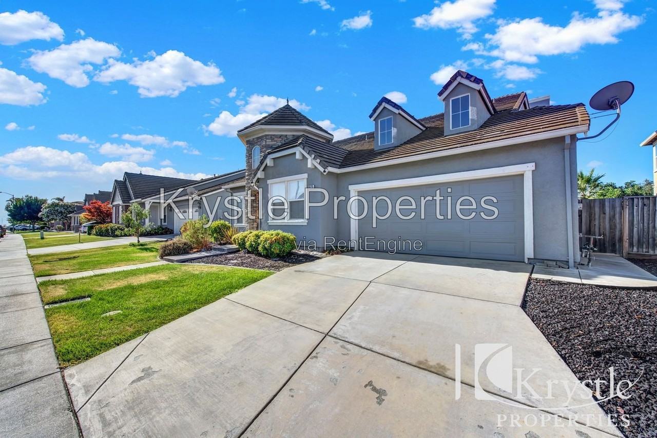 625 Purple Martin Dr - Photo 2 of 32