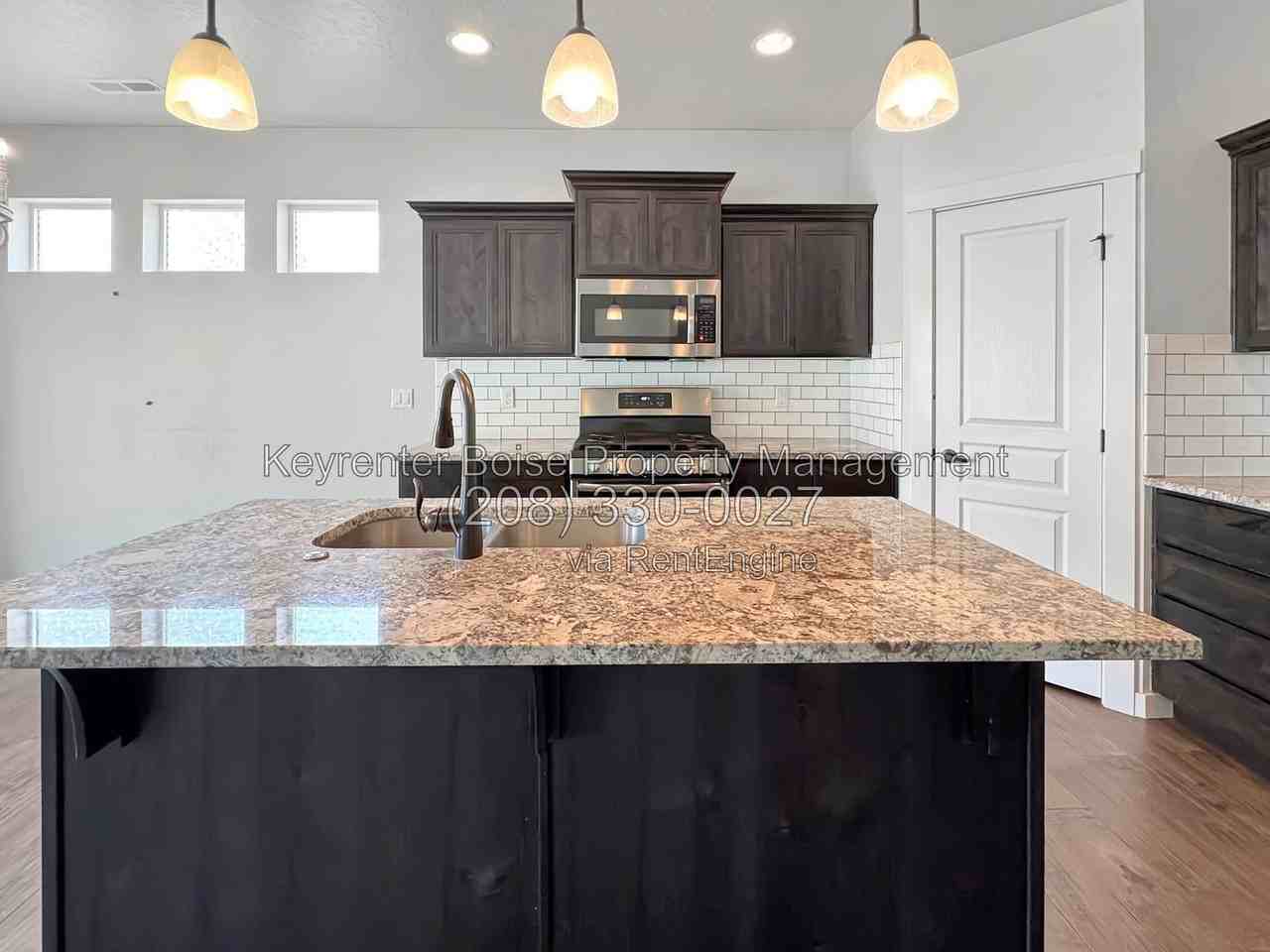 1376 W Pebblestone Dr - Photo 3 of 22