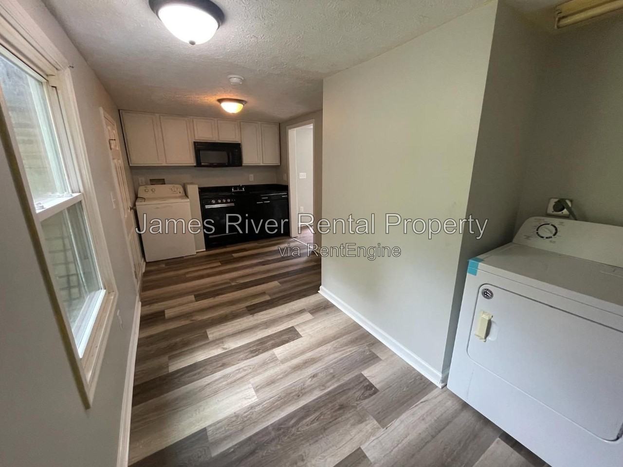 511 Winston Ridge Rd Apt B - Photo 4 of 9