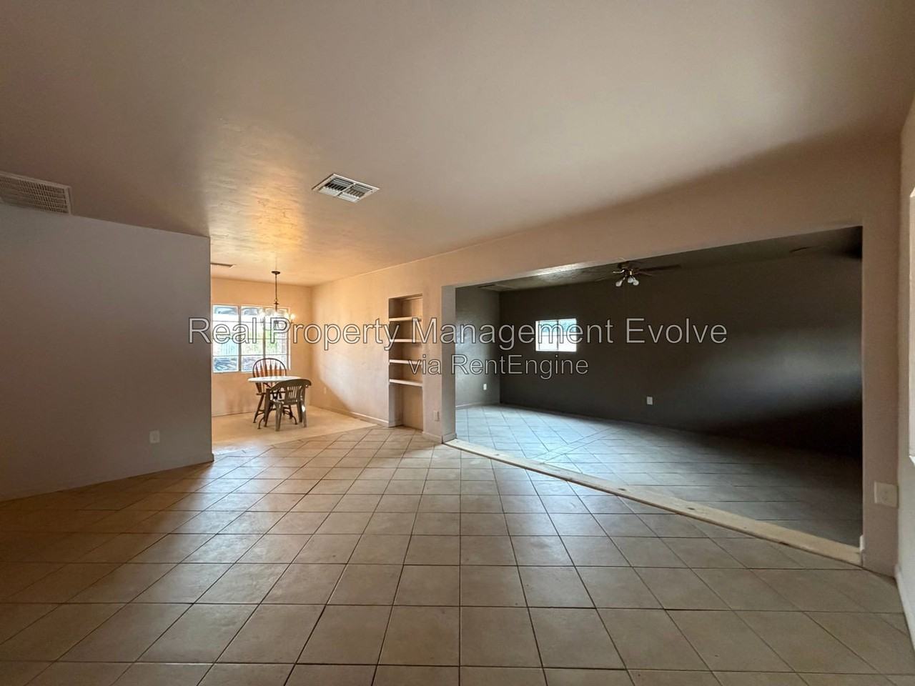 2320 W Rose Ln - Photo 3 of 25
