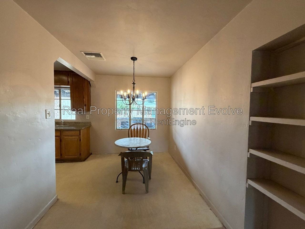 2320 W Rose Ln - Photo 6 of 25