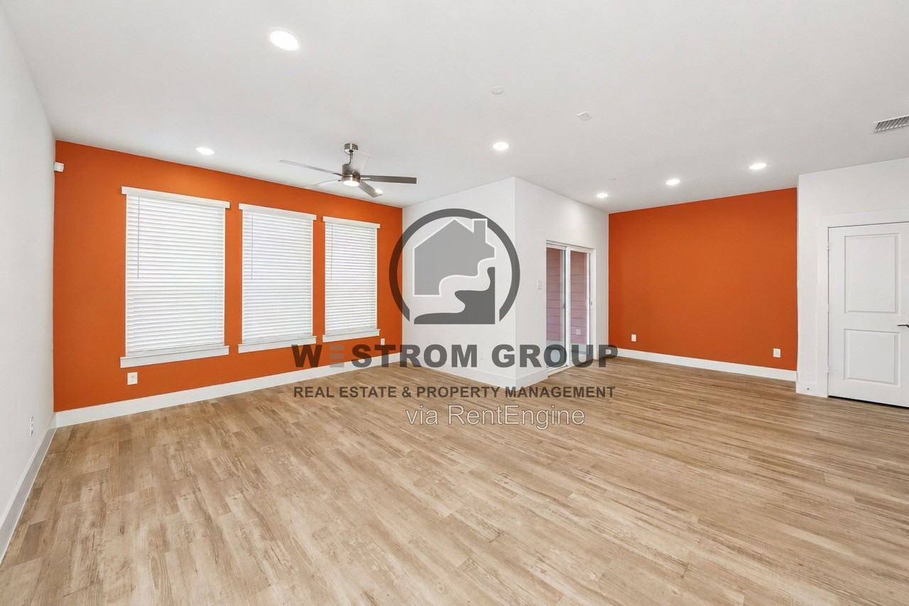 8816 Enclave Way - Photo 5 of 34