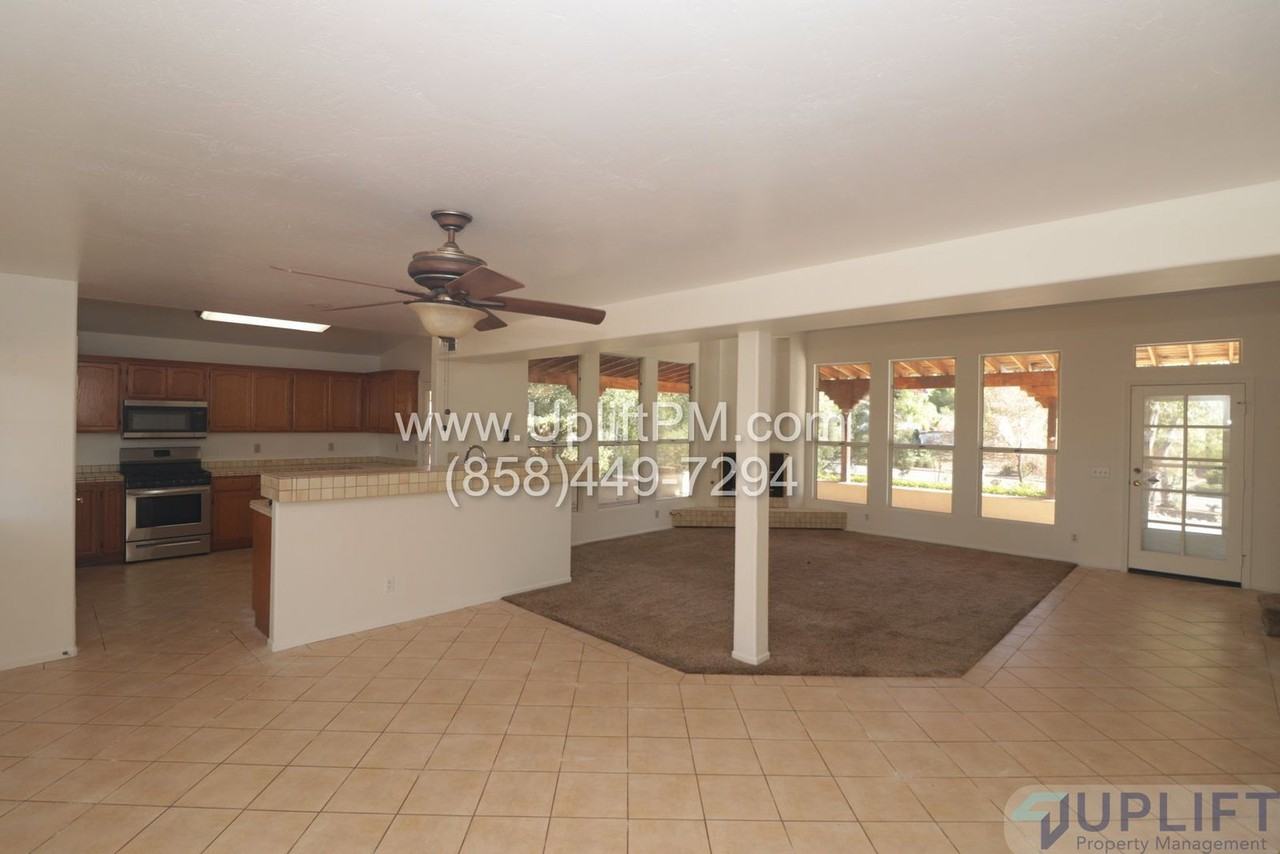 24661 Watt Rd - Photo 6 of 28