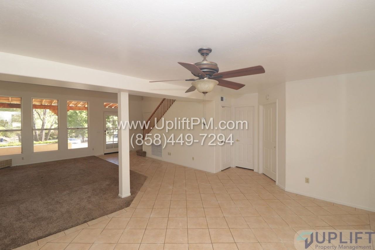 24661 Watt Rd - Photo 7 of 28