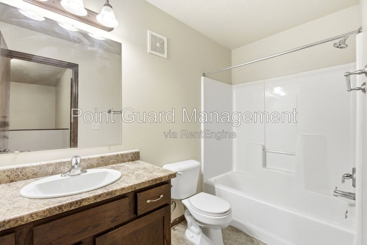 7813 W Snapdragon St #7813-3 - Photo 2 of 29
