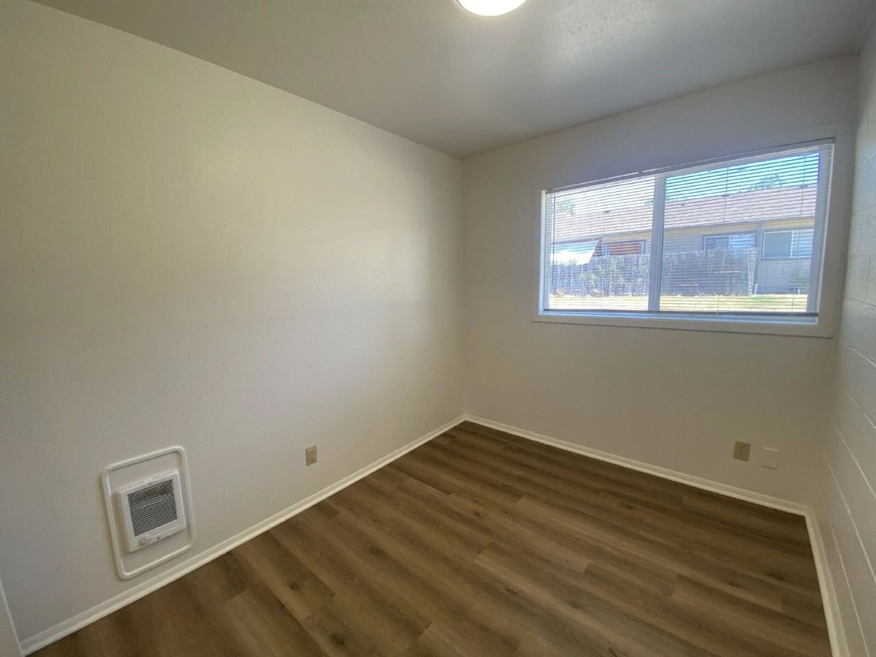 769 Ne Alameda Ave - Photo 5 of 26
