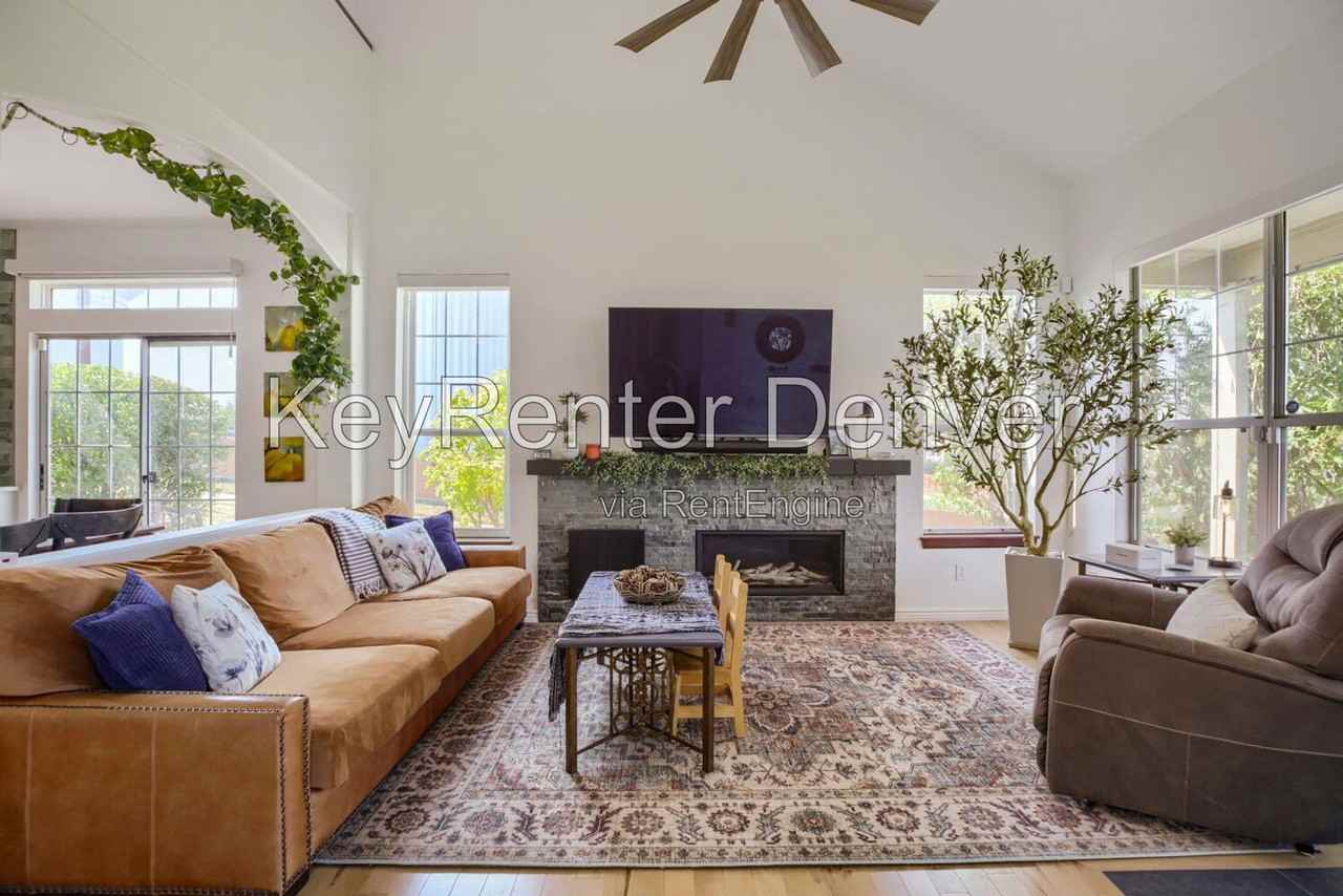3420 W 98th Pl #C - Photo 4 of 31